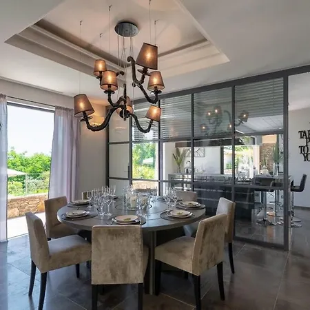 Βίλα Luxueuse De 400m Au Coeur Du Village De St Tropez Σαιν-Τροπέ